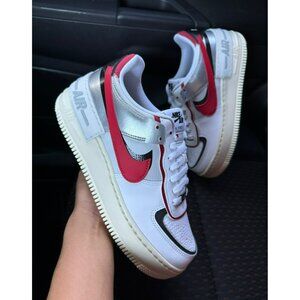 G10- SIZE 6.5 WOMEN'S NIKE AF1 SHADOW WHITE / GYM RED/ BLACK FN6335 100